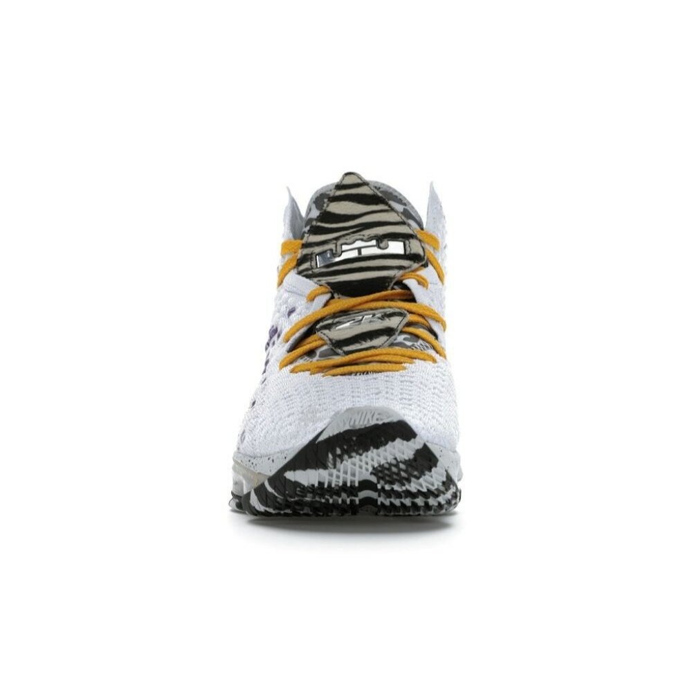 Nike LeBron 17 Bron 2K Playoffs Men's Size 6.5 White Multi basketball BQ3177-101 - Picture 7 of 8